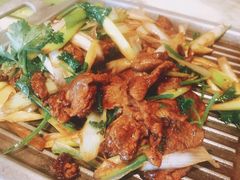 葱爆羊肉-那家小馆•北京菜•烤鸭(香山店)