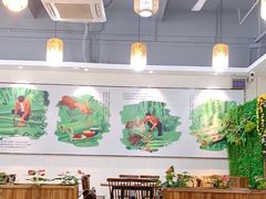 大堂-胡须哥网红竹筒菜