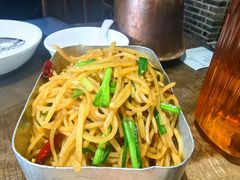 -东口码头·烧鸽子·鱼头泡饼·地方菜(金鹰悦城店)