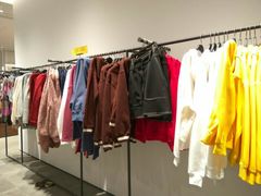 针织衫-URBAN REVIVO(西安Momopark店)