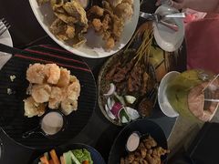 -Sunset Bar(丹绒亚路香格里拉店)