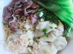 牛腩十云吞麵-正斗面家