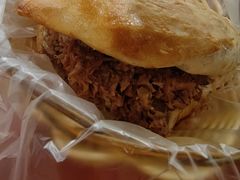 -老西关黄老太牛肉烧饼