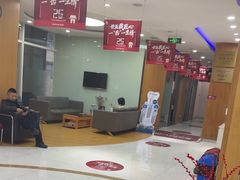 -雅悦齿科(顾村公园店)