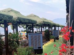 -冰冰龙虾·江湖菜·花园江景餐厅