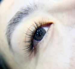 -染指坊日式美甲美睫设计中心