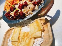 -小鱼小牛·鱼牛干锅·脆鱼火锅(世欧广场店)