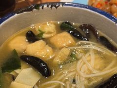 -喝丢一只鞋海鲜烧烤·海肠捞饭(东关街店)