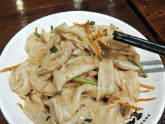 -黑白电视长沙小吃(美林M·LIVE天地东座店)