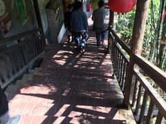 -鲤鱼塘农家山庄