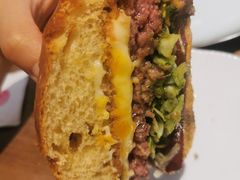 -潮一不贰·法式甜品·生日蛋糕·西式简餐(外滩店)