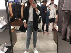 -URBAN REVIVO(上海中庚漫游城店)