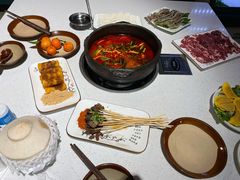 -贵府酸汤牛肉火锅·贵州老字号(飞山街店)