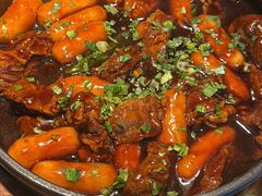 大理芫荽烧牛肋-Ameigo梅果·云贵川bistro(长宁来福士店)