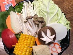 -呷哺呷哺 小火锅 (浦东新欧尚超市店)