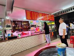 -肥佬良扣肉粉面店(梧州总店)