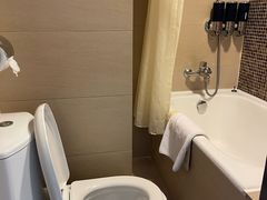 -香港华美达海景酒店