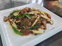 -土砂锅生态山庄·非遗砂锅雅鱼
