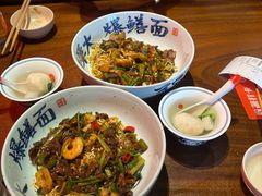 -李犟大爆鳝面·手工蟹黄包(湖滨西湖店)