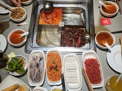 -海底捞火锅(新松江路生日主题店)
