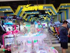 -反斗乐园π·电玩·高空拓展·蹦床(龙华天虹店)