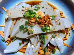 鸡豆凉粉-民食香·腊排骨野生菌美食(木府店)