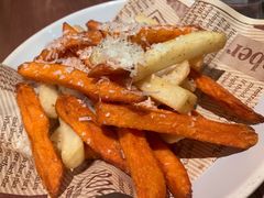 -芭莉与彩虹西餐厅(成都合生汇店)