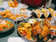 -露露家咖啡店