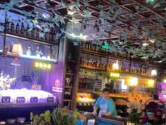 -领鲜活海鲜榴莲自助火锅(东门店)