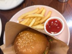 -斯比特花园西餐厅(东方商厦店)