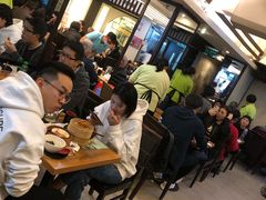 等位区-添好运点心专门店(深水埗店)