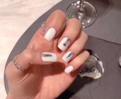 -慕拉美甲美睫皮肤管理
