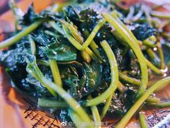 清炒红薯叶-幸福里时光餐吧
