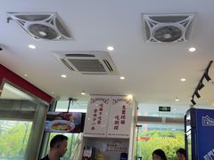 -初晋·山西地道刀削面.晋北莜面香(星耀城店)