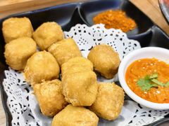 -花馬肆.云南过桥米线(汉神购物广场现场熬汤店)