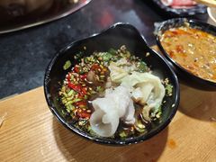 -果松木炭酸菜铜火锅·外婆参鸡汤