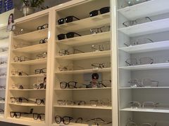 -天空之镜眼镜店蔡司依视路授权店(天通苑店)