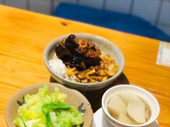 -红猪卤肉饭(大西洋美食城店)