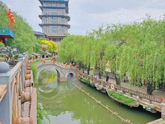 -雪山彩虹谷景区