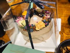 -小苍兰风铃草·礼物蛋糕(沈阳店)
