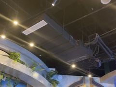 -暴风岛沉浸式体验馆(百联世纪店)