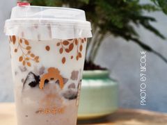 鲜奶芋泥仙草绿豆芋圆冰淇凌-九秋茶铺(三里屯店)