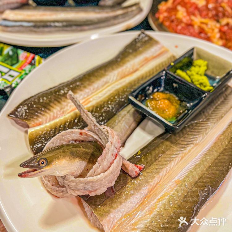 广州探店｜番禺现切鲜活烤鳗鱼专门店也太正宗了吧