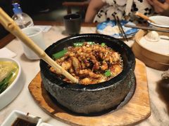 石锅杭椒牛蛙-桂满陇-西湖船宴(西单大悦城店)