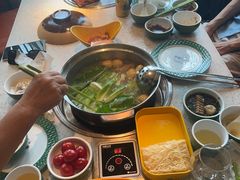 -润园四季椰子鸡火锅(海上世界店)
