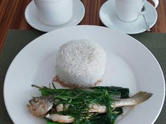 -珠海拱北口岸希尔顿欢朋酒店