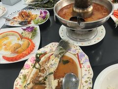 -光海鲜鱼翅餐厅(叻差拉披色路店)