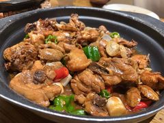 蛤蜊炒鸡-木柴豆腐·活海鲜·鲁菜(岚山路店)