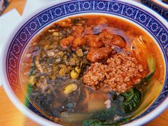 辣肉面-沪西老弄堂面馆(定西路店)