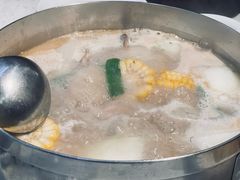 -肥仔文澳门猪骨煲(南京西路店)